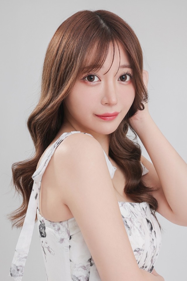 雛瀬 まいか
